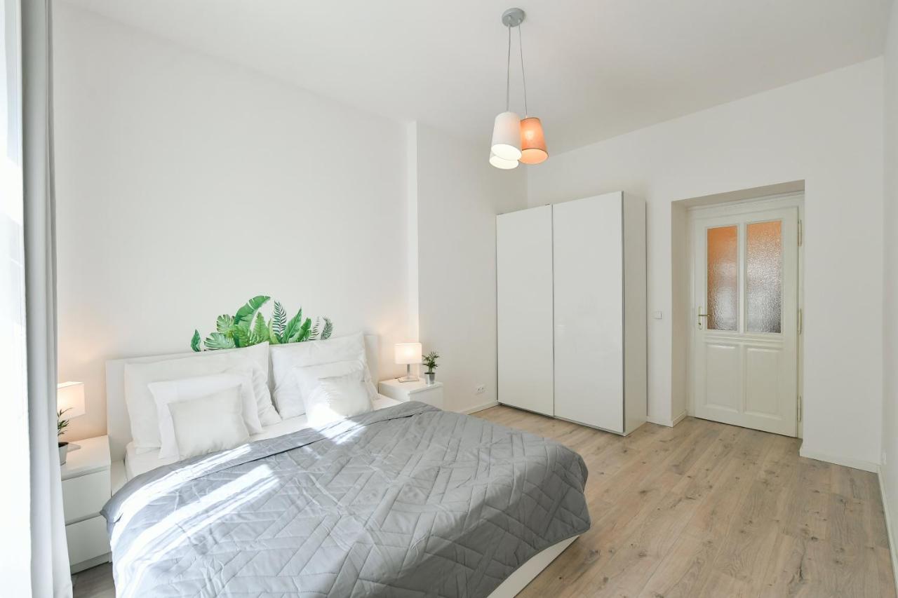 Appartement Kubelikova 32 *